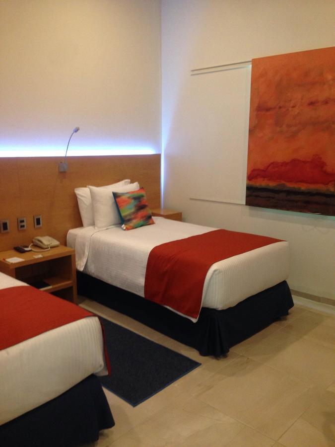 Huejotzingo Hit Hoteles Aeropuerto Puebla מראה חיצוני תמונה